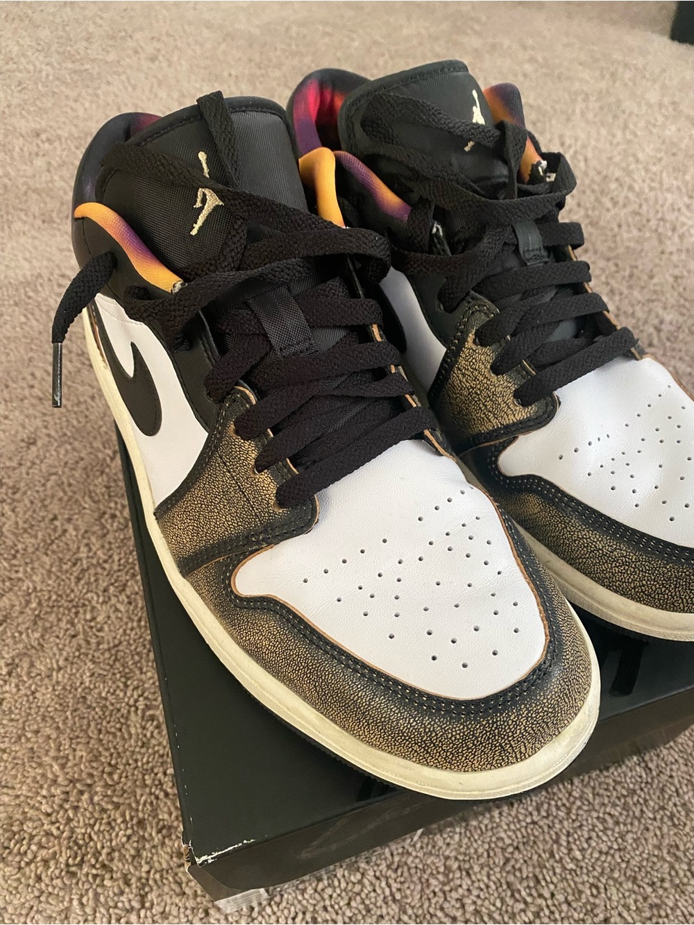 Mens 10.5 Air Jordan 1 Low